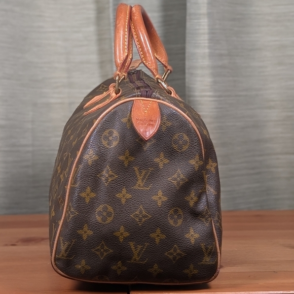 SOLD authentic Vintage Louis Vuitton Speedy 30 - Picture 5 of 9